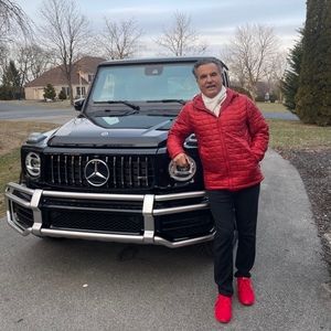 Meet your Posher, Issam